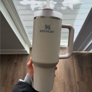 Stanley Off White 40oz Tumblr